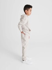 Reiss Dark Ecru Ali Oversized Garment Dye Joggers - Image 4 of 6