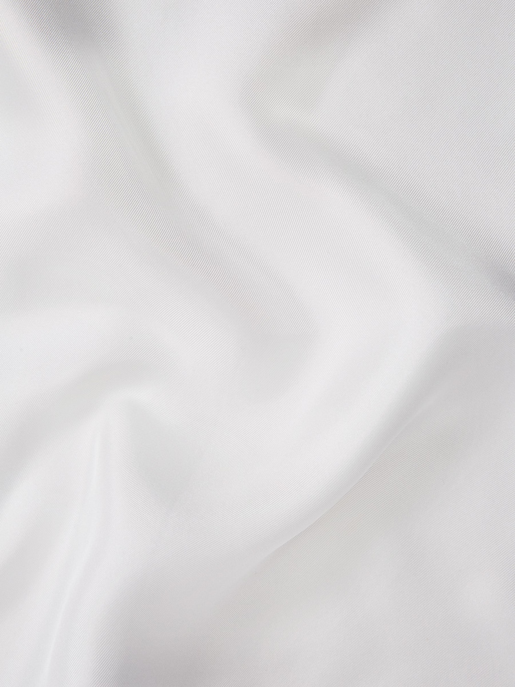 Reiss White Ceremony Plain Silk Pocket Square - Image 5 of 5