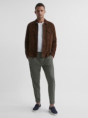 Reiss Khaki Brighton Relaxed Drawstring Trousers with Turn-Ups - Image 3 of 7