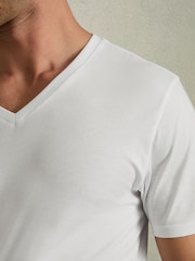 Reiss White Dayton Cotton V-Neck T-Shirt - Image 4 of 8