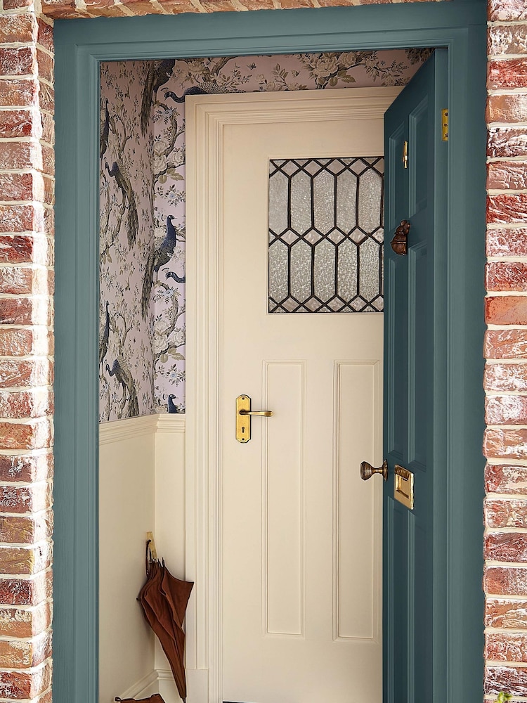 Laura Ashley Fern Green Exterior Eggshell Paint - Image 1 of 5