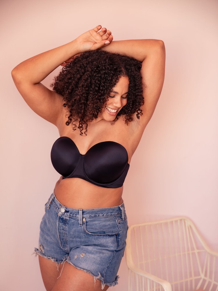 Schwarz - Curvy Kate Smoothie Trägerloser, geformter BH - Bild 1 von 5 Schwarz - Curvy Kate Smoothie Trägerloser, geformter BH - Bild 1 von 5