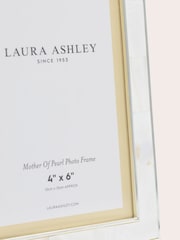 Laura Ashley Natural Mother Offaux Pearl Picture Frame - Image 3 of 4