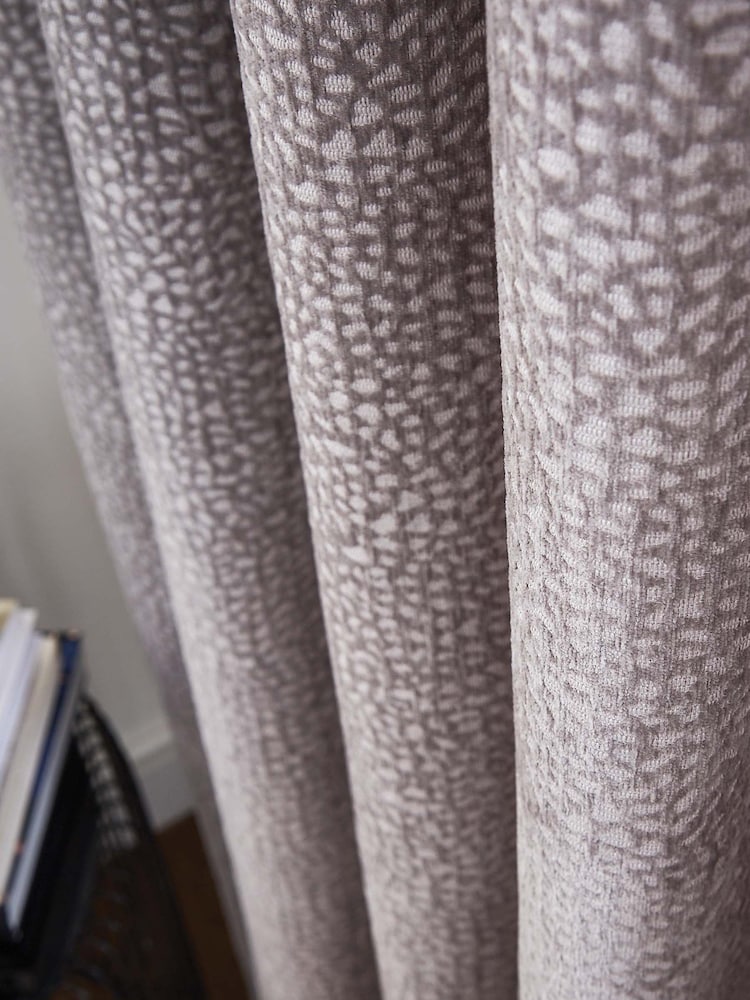 Hyperion Champagne Gold Eros Chenille Jacquard Weighted Eyelet Curtains - Image 2 of 4