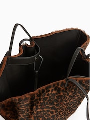 AllSaints Black Shearling Hannah Tote Bag - Image 4 of 5