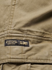 Khakigrün - Superdry Core Utility 100% Baumwoll-Cargohose - Bild 6 von 6