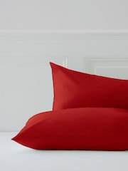 Set of 2 Red Easy Care Polycotton Pillowcases - Image 2 of 3