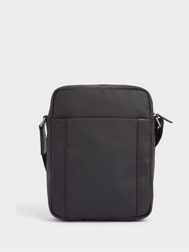 Osprey London The Small Grantham Waxed Canvas And Leather Messenger Bag - Image 3 of 6