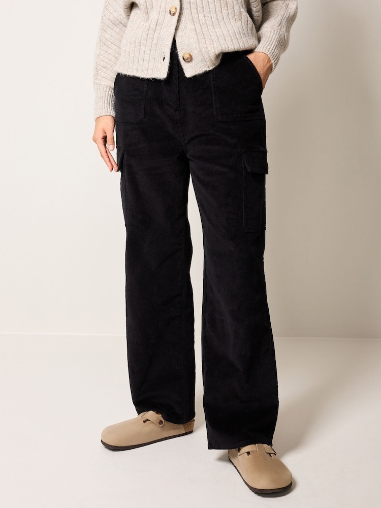 Schwarz - Cord-Cargohose - Bild 2 von 6 Schwarz - Cord-Cargohose - Bild 2 von 6