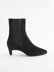 Schwarzes Wildleder - Forever Comfort® Chelsea-Stiefeletten mit schmal zulaufender, abgeflachter Spitze - Bild 3 von 7