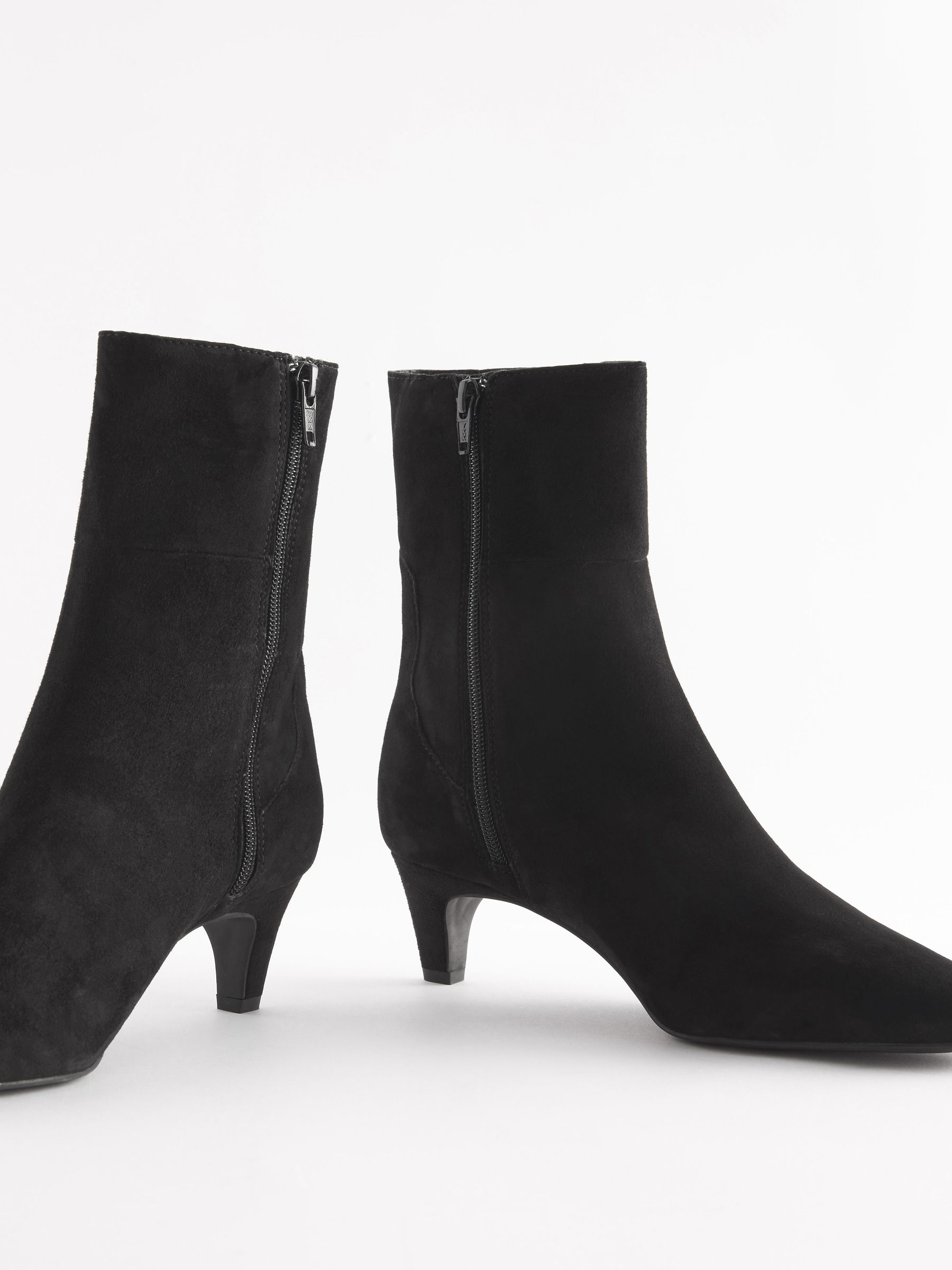 Topshop black chelsea boots 2025