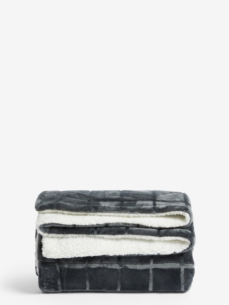 Charcoal Grey Cosy Sherpa Fleece Grid Throw - Image 6 of 6
