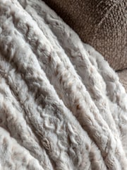 Gallery Home Natural Faux Fur Throw - Image 2 of 4