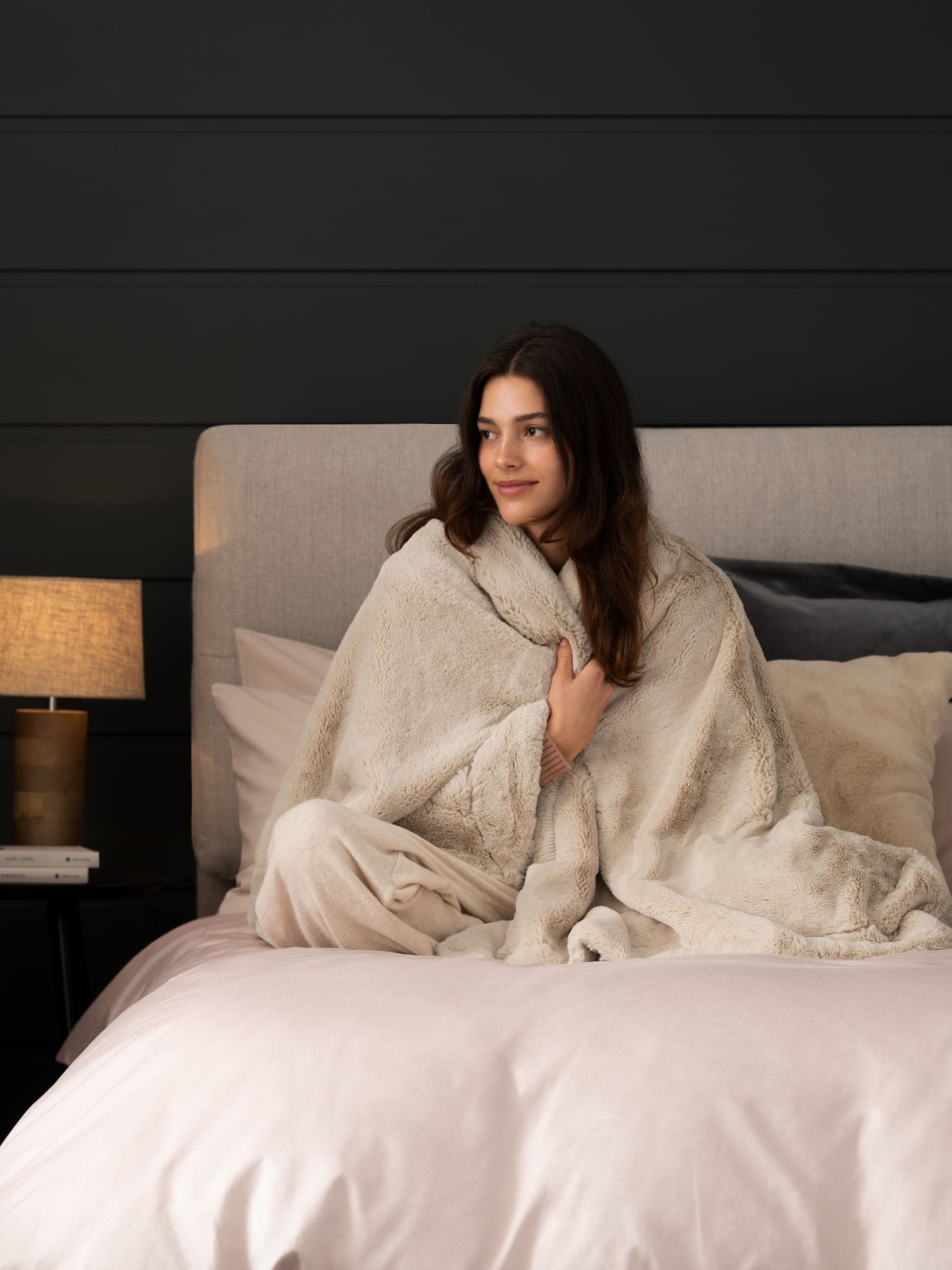 Chanasya スローブランケットスーパーソフト ファジーファー フェイクファー 快適 暖かい ふわふわ シェルパ 美しいカラーバリエーション プリント プラッシュフ Chanasya Premium Wolf Faux Fur Throw Blanket - Soft, Fuzzy