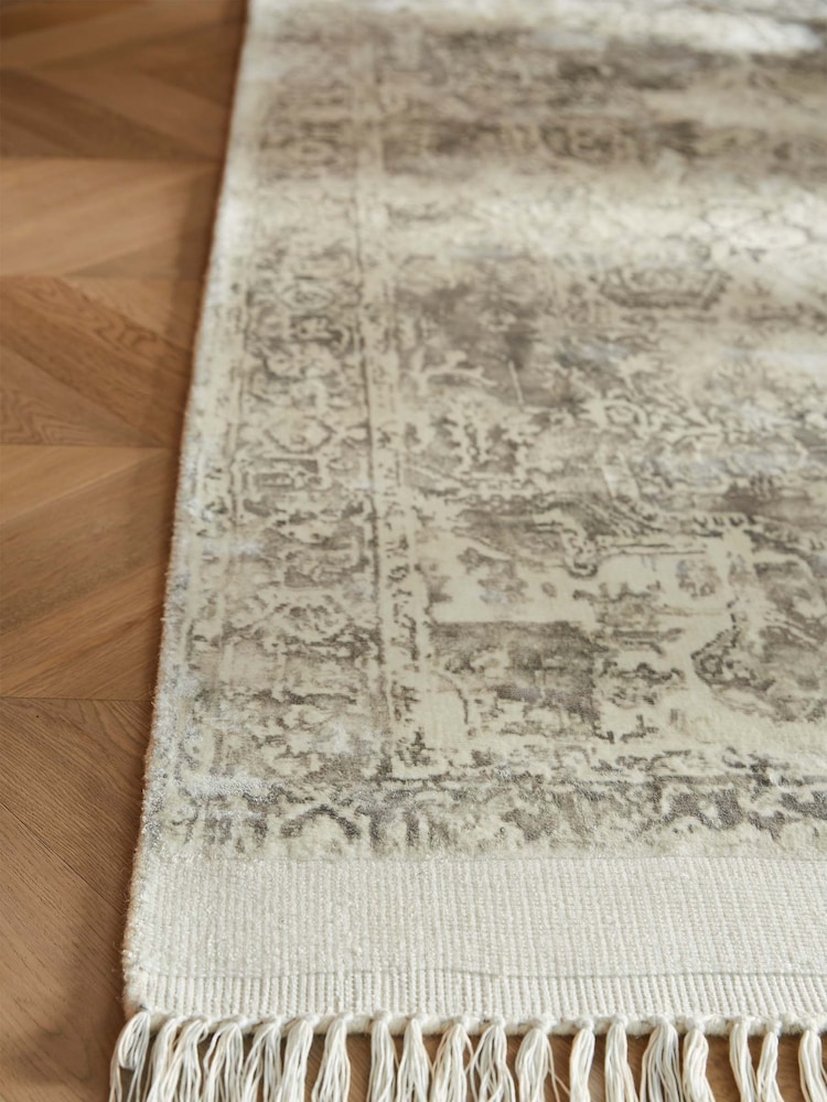 Origins Cream Vintage Fringe Hand Loom Rug - Image 2 of 3