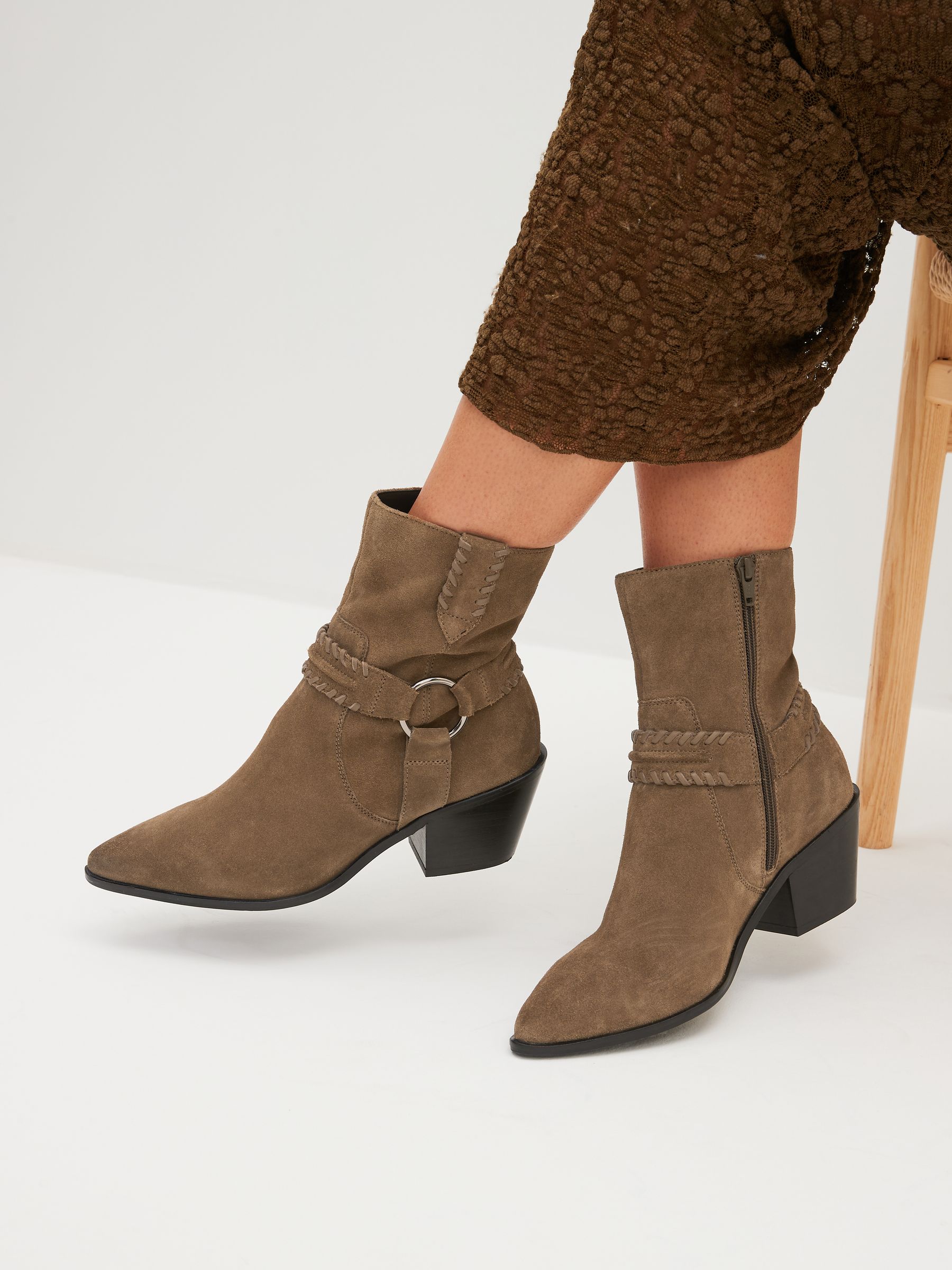 Olive booties top