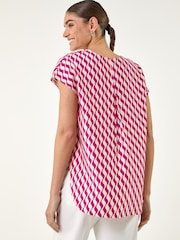 Roman Red Wave Stripe Print V-Neck Top - Image 3 of 4