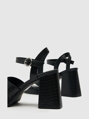Negro - Zapatos de tacón con plataforma y tira cruzada Sarah de Schuh - Imagen 4 de 4