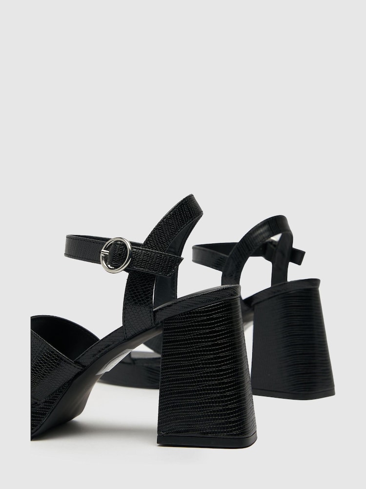Negro - Zapatos de tacón con plataforma y tira cruzada Sarah de Schuh - Imagen 4 de 4 Negro - Zapatos de tacón con plataforma y tira cruzada Sarah de Schuh - Imagen 4 de 4