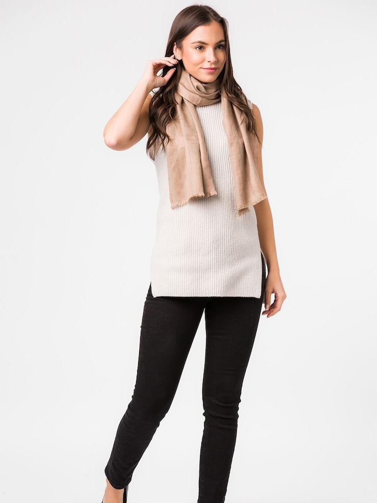 Pure Luxuries London Cream Moon Cashmere & Merino Wool Scarf - Image 4 of 4
