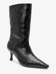 Black Signature Leather Chisel Toe Pull On Boots - Image 7 of 9