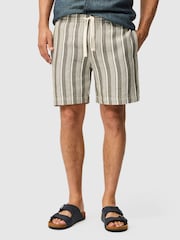 Rodd & Gunn Green The Laurels Resort 7" Shorts - Image 1 of 5