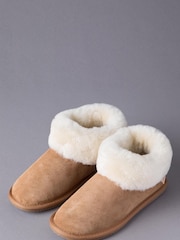 Lakeland Leather Tan Brown Ladies Sheepskin Boots Slippers - Image 1 of 3