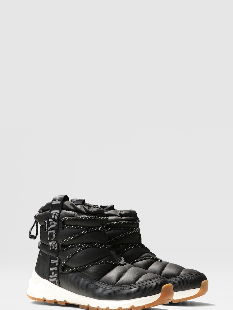 Negro - Botas de invierno impermeables y térmicas con cordones para mujer de The North Face - Imagen 2 de 9 Negro - Botas de invierno impermeables y térmicas con cordones para mujer de The North Face - Imagen 2 de 9