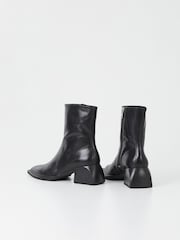 Vagabond Shoemakers Vivian Ankle Black Boots - Image 3 of 3