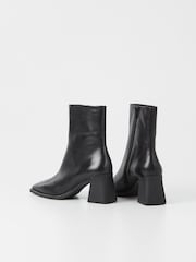 Vagabond Shoemakers Hedda Heeled Ankle Black Boots - Image 3 of 3