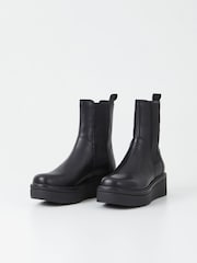Vagabond Shoemakers Tara Flatform Chelsea Black Boots - Image 2 of 3