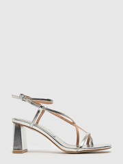 Sandalias plateadas con tiras Storm de Schuh - Imagen 1 de 4