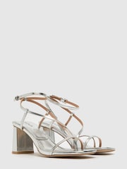 Sandalias plateadas con tiras Storm de Schuh - Imagen 2 de 4