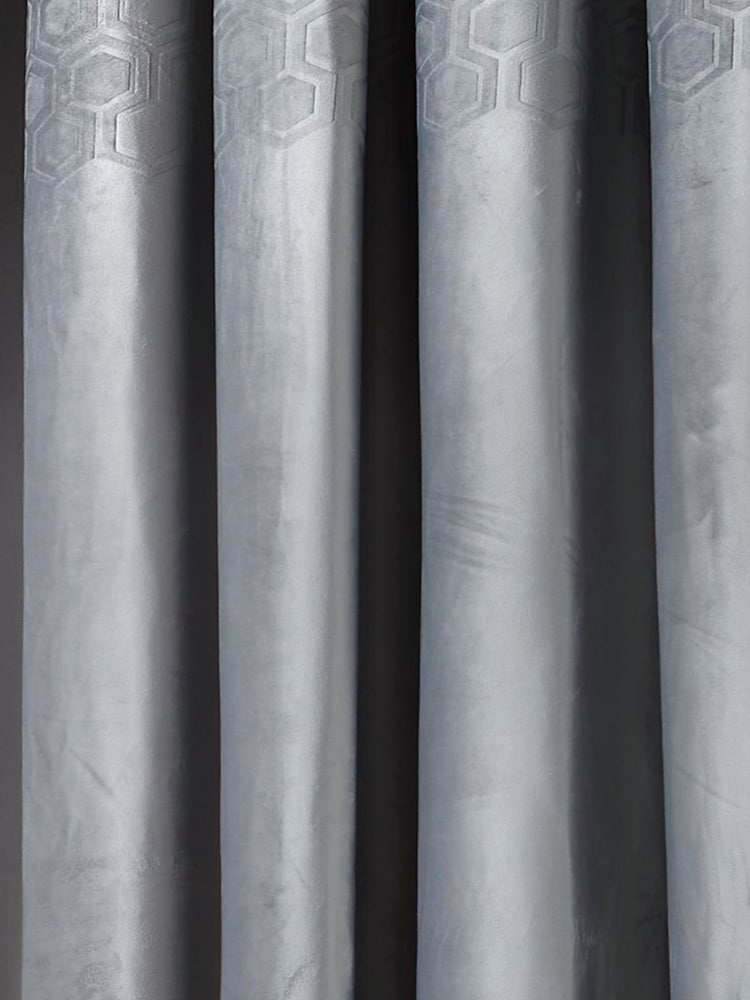 Appletree Silver Jasper Eyelet Curtains - Image 3 of 3