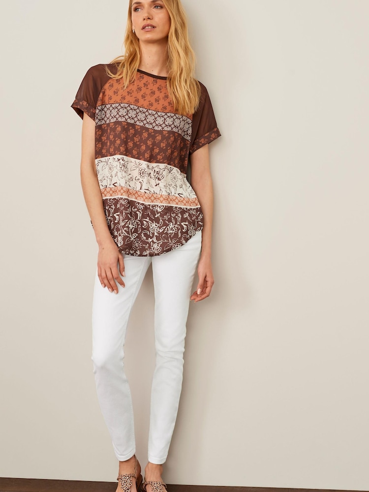 Braun/Creme - T-Shirt aus Mischgewebe mit Raglanärmeln - Bild 2 von 5