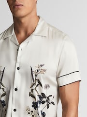 Reiss Ivory Fierro Cuban Collar Floral Shirt - Image 4 of 5