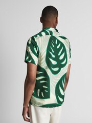 Reiss Green Yung Cuban Collar Monster Leaf Print Shirt - Image 5 of 5