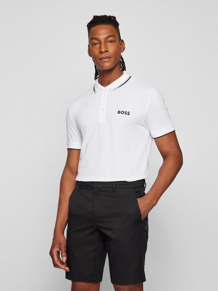 تفاصيل باللون الأبيض/البيج - تيشرت بولو للتدريب بياقة مائلة تشكيلة Paddy من BOSS - صورة 1 من 1