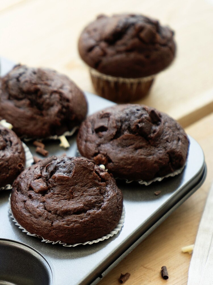 Luxe Grey 6 Cup Jumbo Muffin Pan - Image 1 of 3