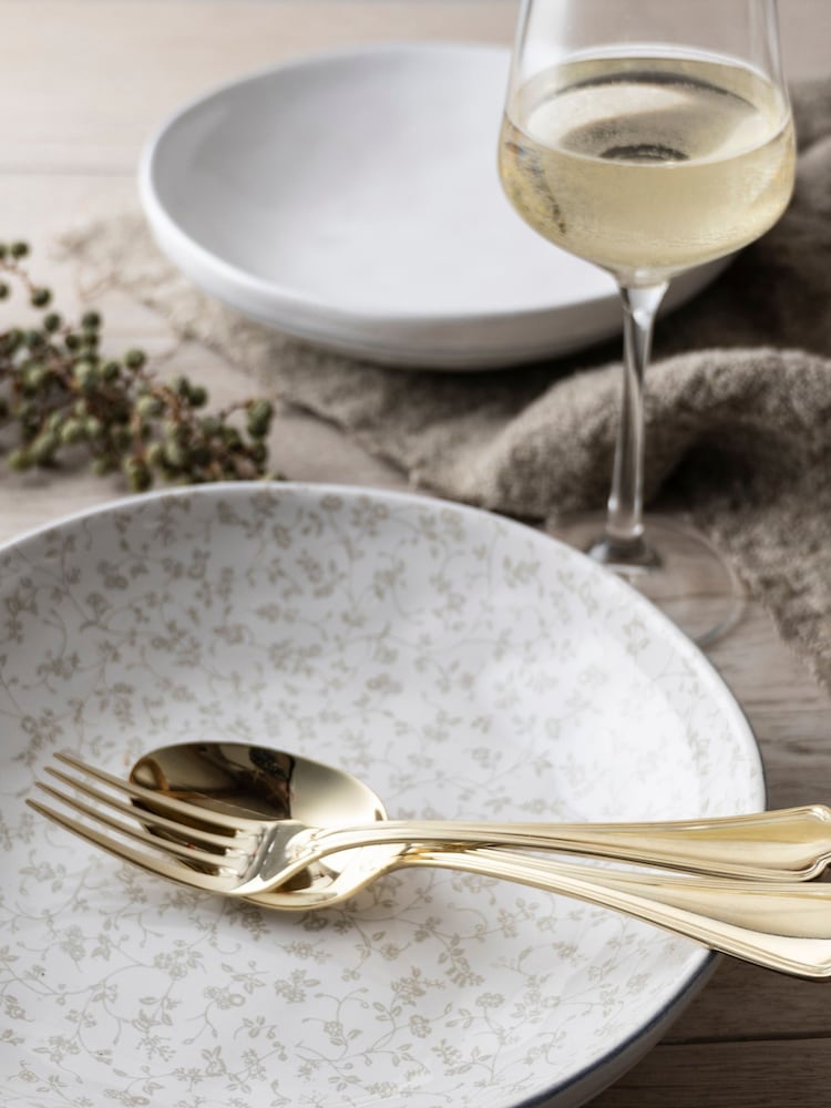 Laura Ashley Set of 4 White Artisan Collectables Pasta Bowls - Image 2 of 3 Laura Ashley Set of 4 White Artisan Collectables Pasta Bowls - Image 2 of 3