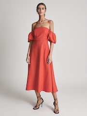 Vestido a media pierna con hombros al aire y mangas abullonadas Shona de Reiss - Imagen 3 de 7