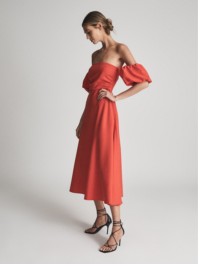 Vestido a media pierna con hombros al aire y mangas abullonadas Shona de Reiss - Imagen 7 de 7