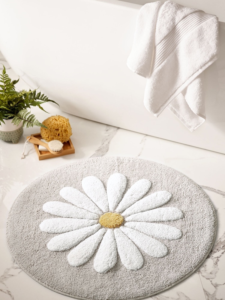 Grey Daisy 100% Cotton Round Mat - Image 1 of 4