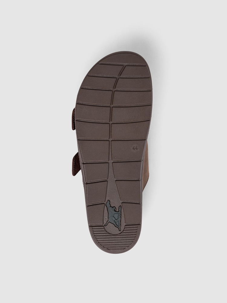 Rodd & Gunn Brown Raglan Slide - Image 6 of 6