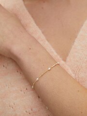 Oliver Bonas White Pearl Detail Mila Gold Plated Brass Chain Bracelet - Image 6 of 6