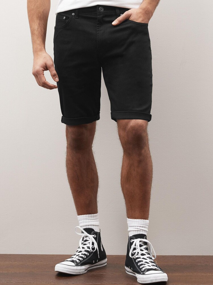 Schwarz - Motionflex 5 Chino-Shorts mit Tasche - Bild 1 von 7 Schwarz - Motionflex 5 Chino-Shorts mit Tasche - Bild 1 von 7