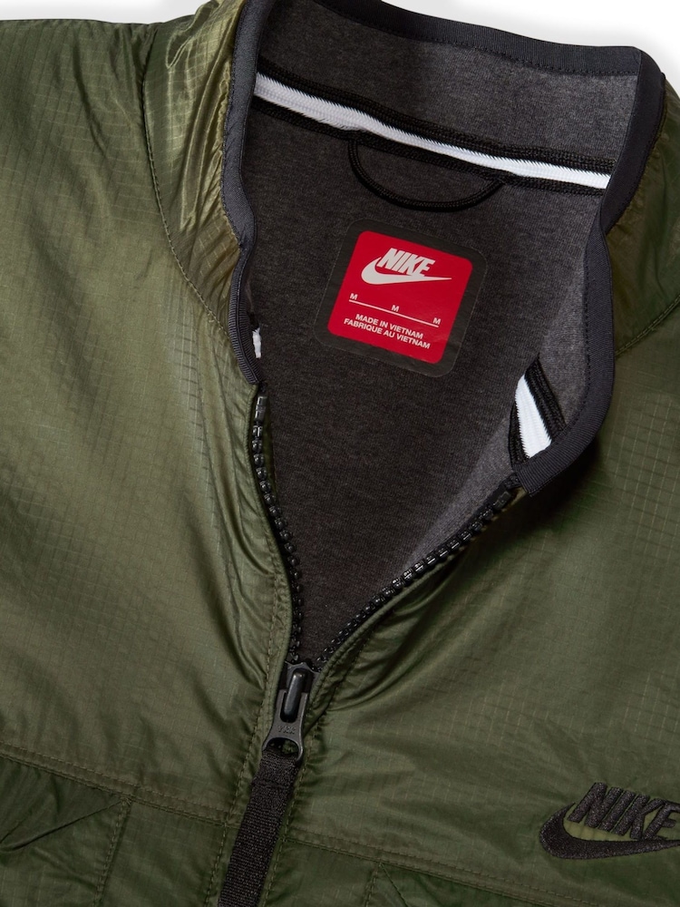 Nike Green Tech Fleece Utility Vest Gilet - Image 8 of 9