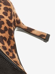 Schwarz/Animalprint - Forever Comfort® Peeptoe-Stiefeletten aus Materialmix - Bild 8 von 8