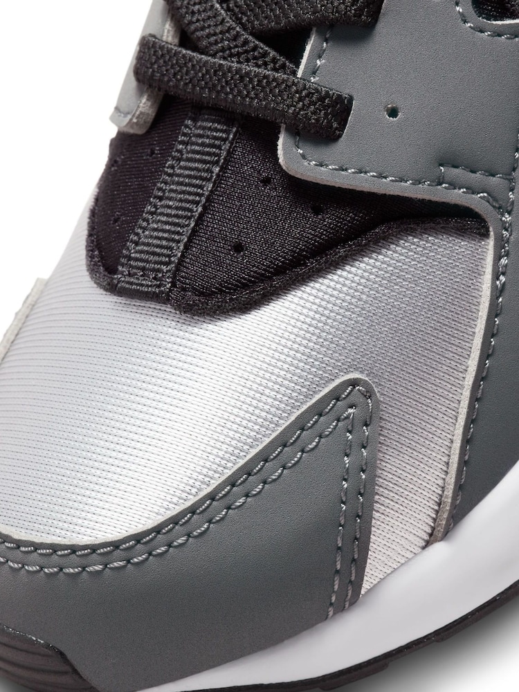 Black/Grey Huarache Run 2.0 Junior Trainers - Image 9 of 10