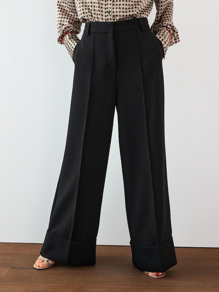 Schwarz - Tailored-Hose mit weitem Bein und Umschlag - Bild 2 von 5 Schwarz - Tailored-Hose mit weitem Bein und Umschlag - Bild 2 von 5